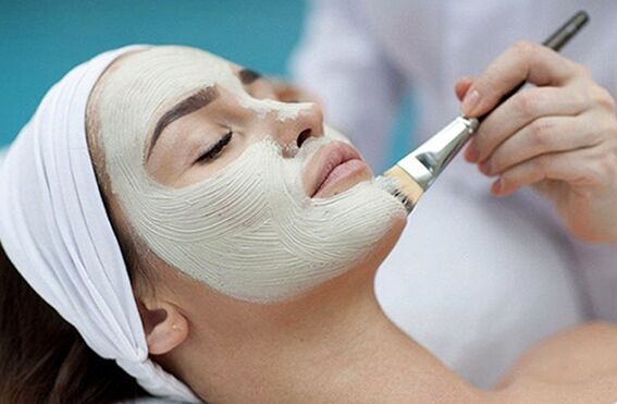 Пілінг обличчя – один із методів естетичного омолодження шкіри